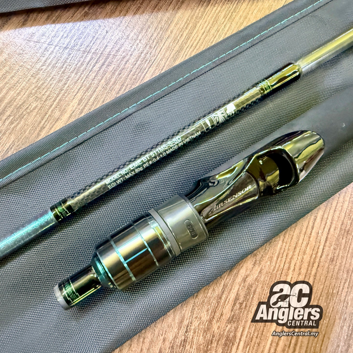 24 Emeraldas BT 511M-S