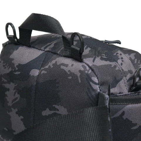 Hip Bag Medium Shot Neo