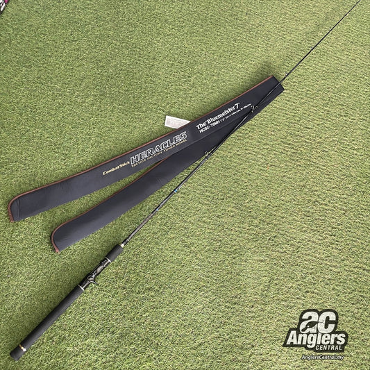 Heracles The Bluemeister 7 HCSC-70MH 10-25lb (USED, 9/10) with sleeve/bag