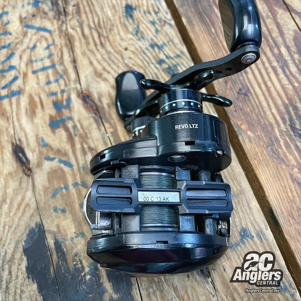 Revo LTZ 8.0 right hand(USED, 8/10) no box – Anglers Central