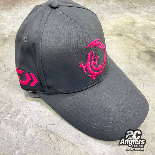 22 DCN-9909C Peaked Cap Black