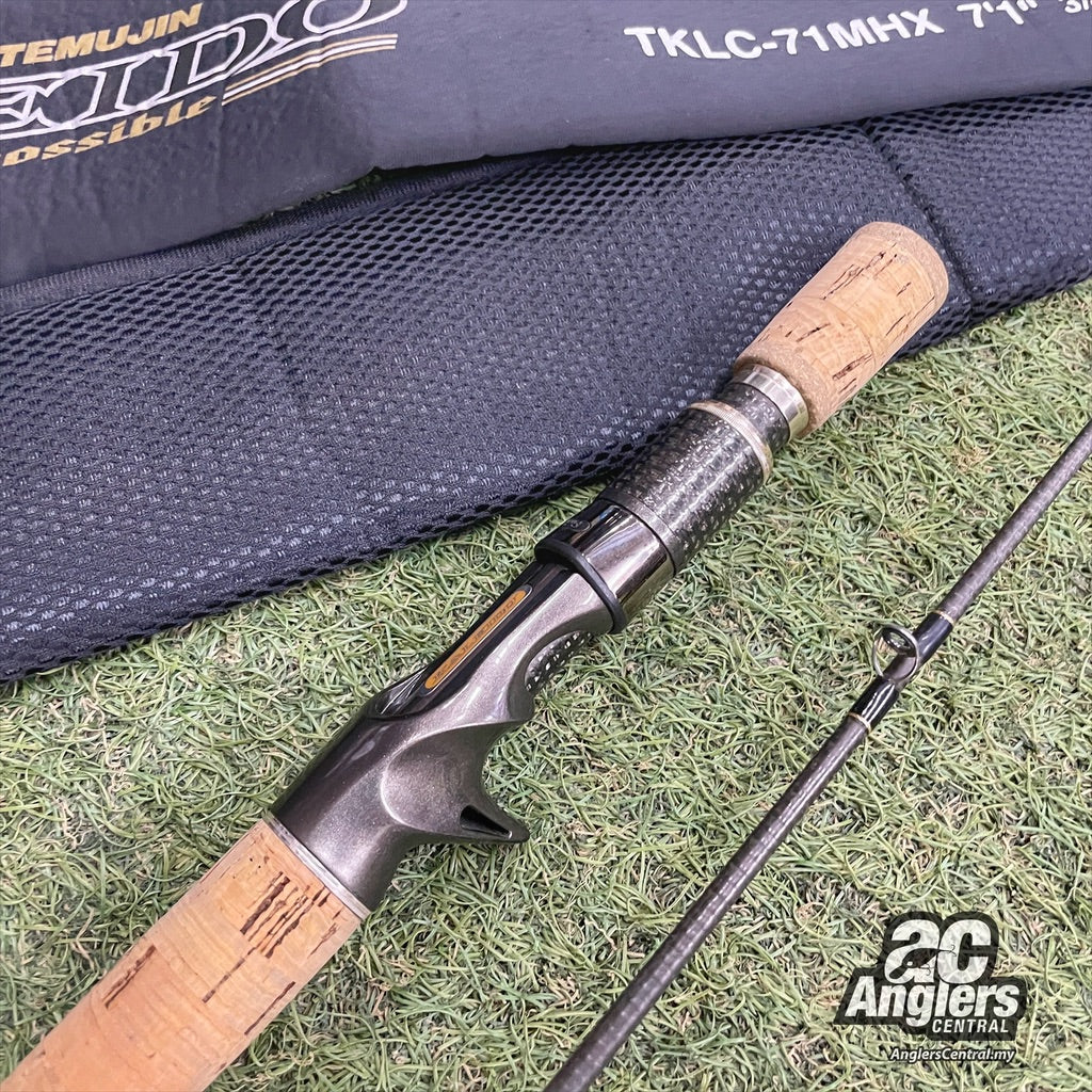 Kaleido The Super Stallion TKLC-71MHX 12-30lb (USED, 9/10) with rod bag/sleeve