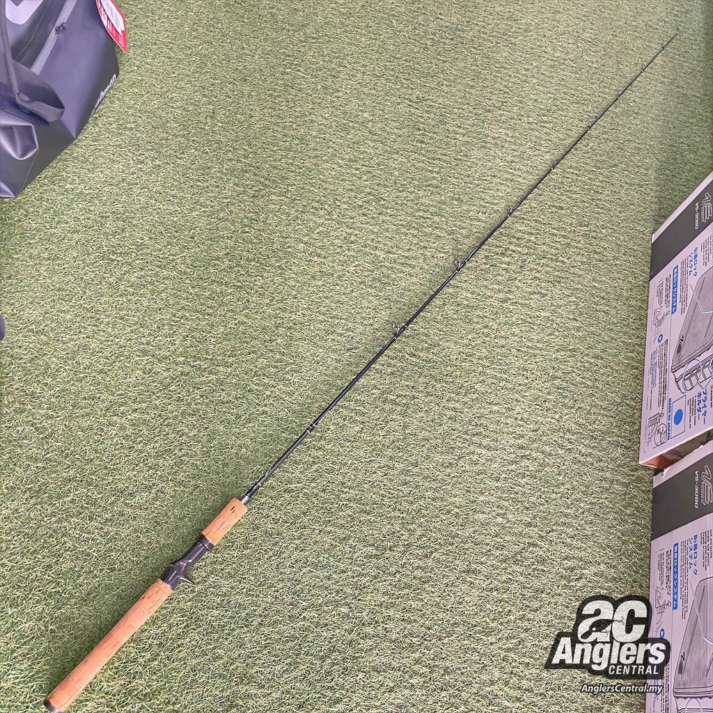 Karisma Stick KC-60ML 8-14lb (USED, 9/10) with rod sleeve/bag