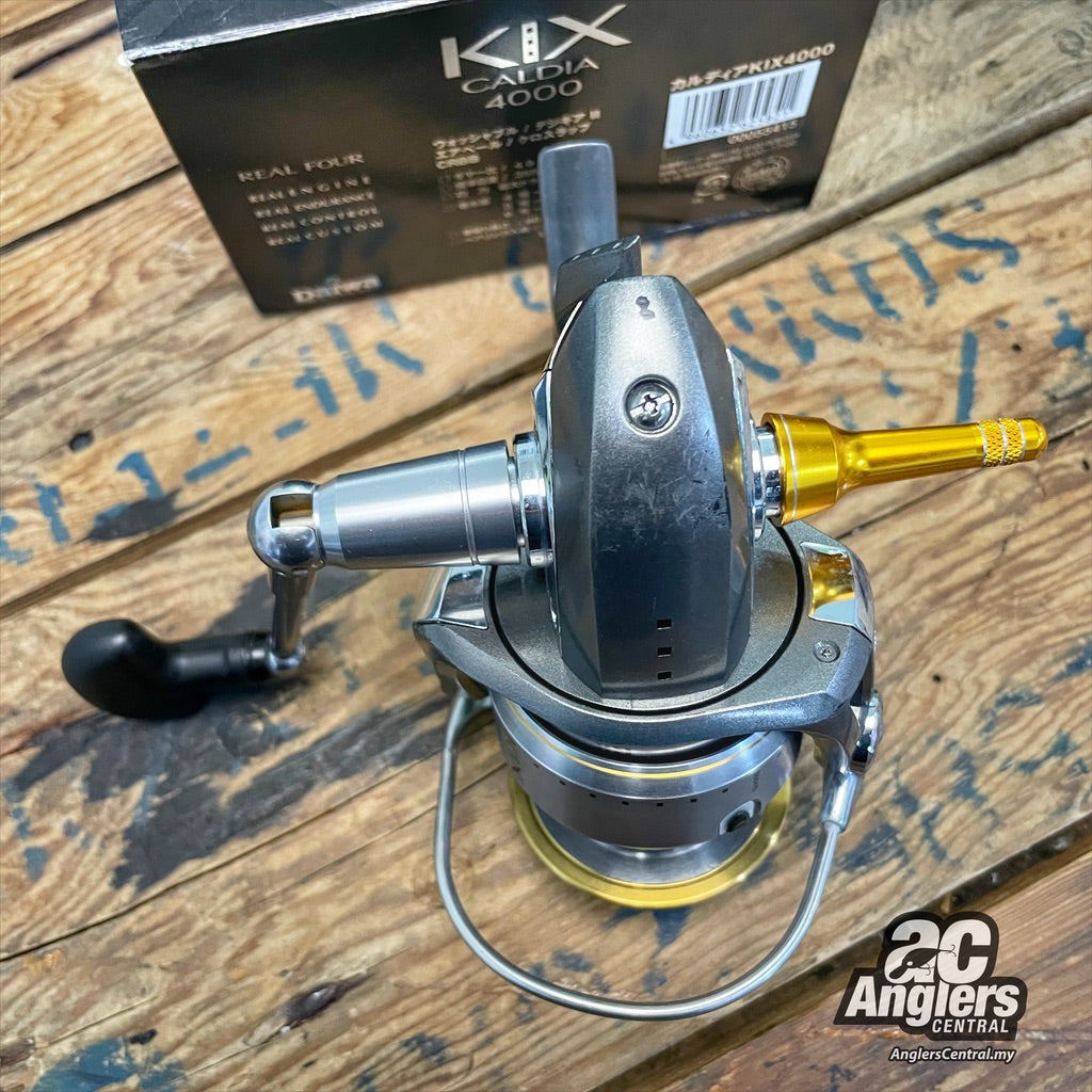 05 Caldia Kix 4000 (USED, 8.5/10) – Anglers Central