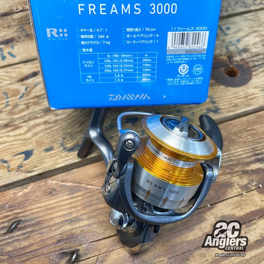 11 Freams 3000 (USED, 8/10)