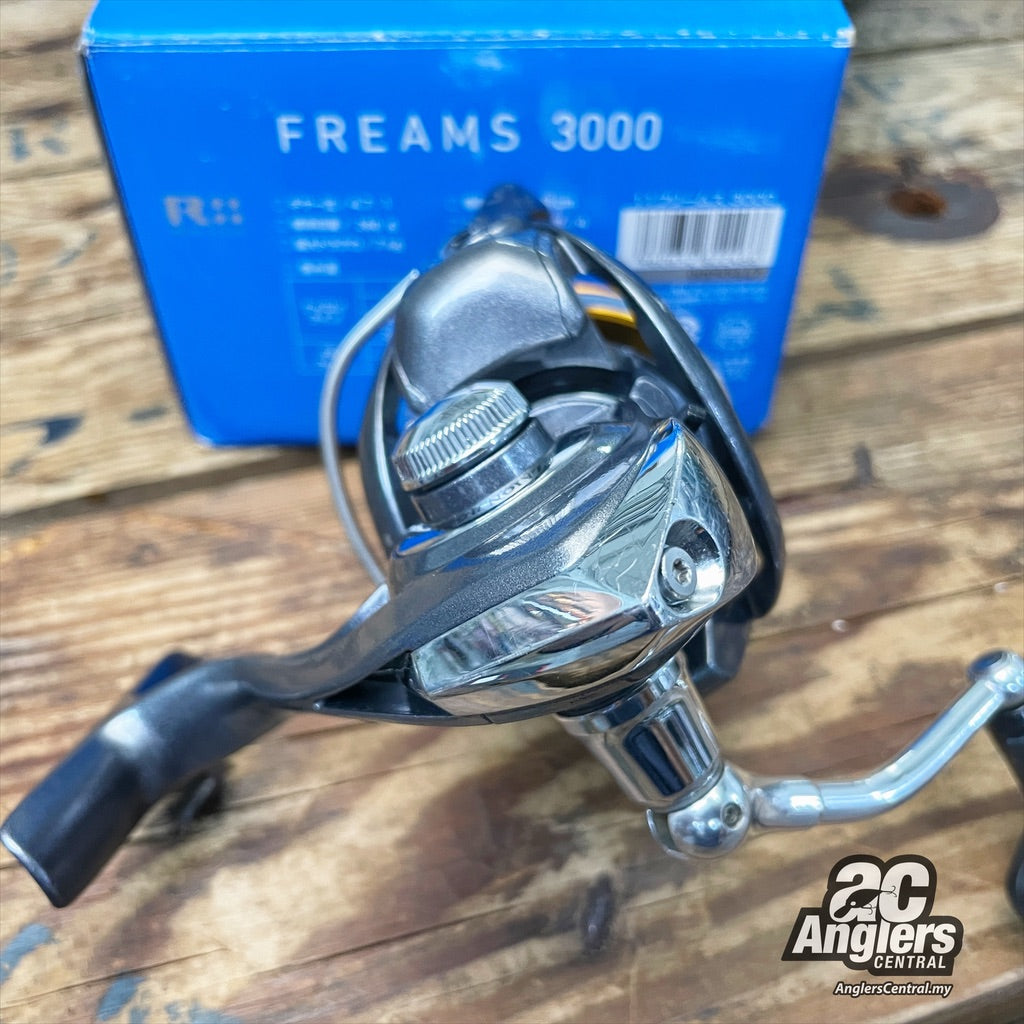 11 Freams 3000 (USED, 8/10)